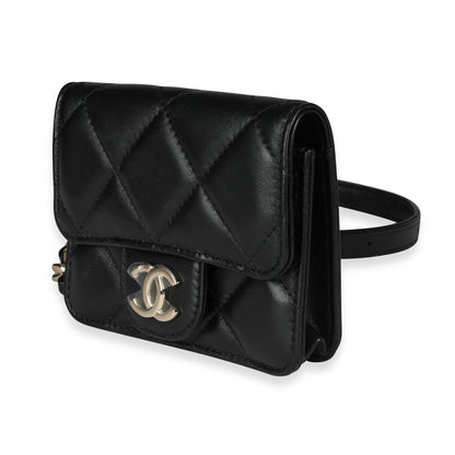 Elegante mini bolso cinturón con cadena de piel de cordero acolchada negra 