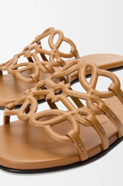 Petal Anagram slide in soft calfskin
