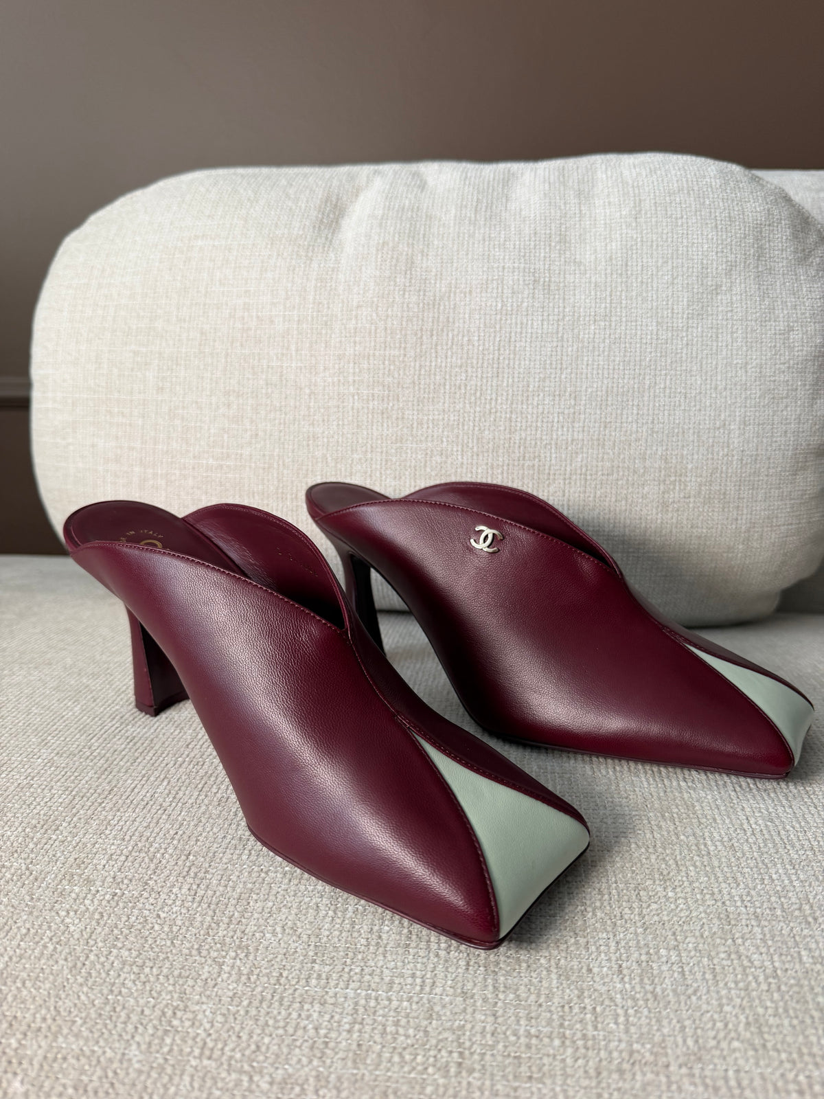 Chanel Slingback Dark Burgundy / Light Green