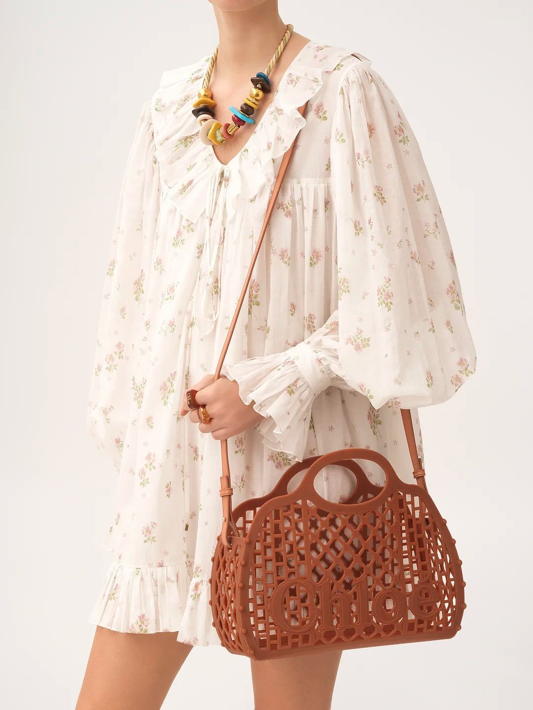 Bolsa de mano tipo jaula